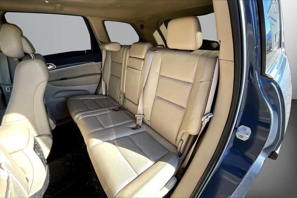 Used 2020 Jeep Grand Cherokee Limited w/ Luxury Group II AWD/4WD image 19