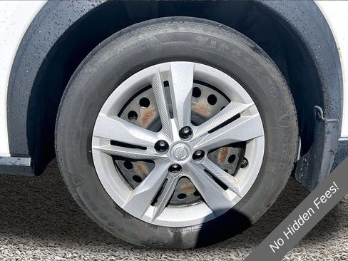 Used 2022 Nissan Kicks S w/ Interior Electronics Package FWD image 8