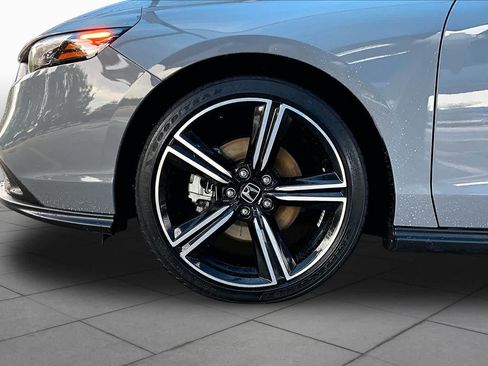 Used 2023 Honda Accord Sport image 11