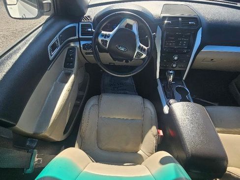 Used 2015 Ford Explorer XLT w/ Equipment Group 202A image 13
