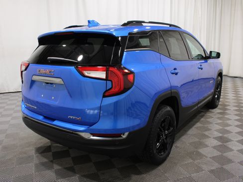 Used 2024 GMC Terrain AT4 AWD/4WD image 32
