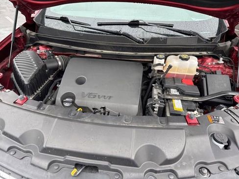 Used 2023 Chevrolet Traverse LT w/ LPO, Floor Liner Package image 30