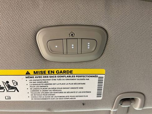 Used 2021 Chrysler Pacifica Touring-L AWD/4WD image 27
