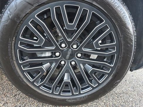 Used 2022 GMC Sierra 1500 Denali Ultimate image 8