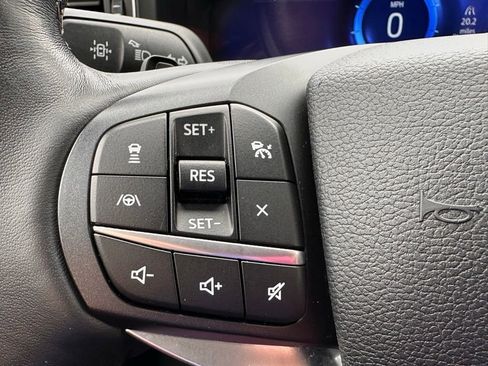 Certified 2020 Ford Explorer Platinum w/ Premium Technology Package AWD/4WD image 23