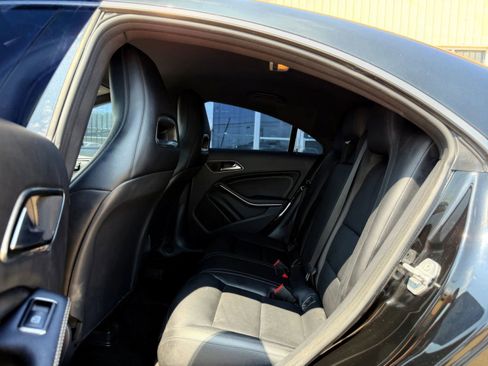 Used 2014 Mercedes-Benz CLA 250 image 25