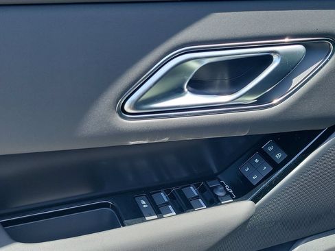 New 2026 Land Rover Range Rover Velar Belgravia AWD/4WD image 24