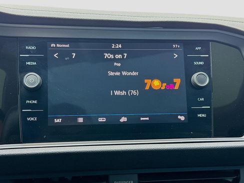 Used 2019 Volkswagen Jetta SEL image 11