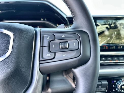 New 2026 GMC Sierra 1500 SLT image 32