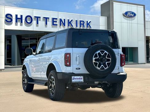 New 2025 Ford Bronco Outer Banks image 7