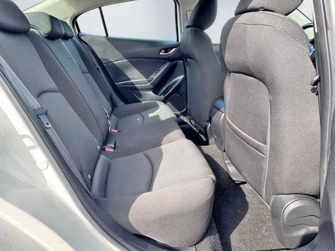 Used 2016 MAZDA MAZDA3 i Sport image 15