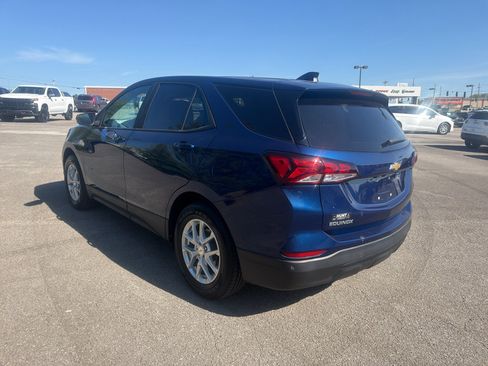 Used 2022 Chevrolet Equinox LS FWD image 7