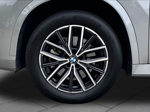 Certified 2025 BMW X1 xDrive28i AWD/4WD image 10