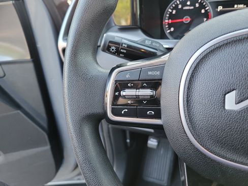 Certified 2023 Kia Sorento LX AWD/4WD image 26