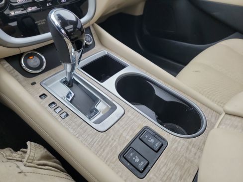 Used 2021 Nissan Murano SL w/ SL Moonroof Package image 23