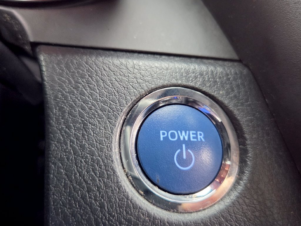 Used 2024 Toyota Camry SE FWD image 23