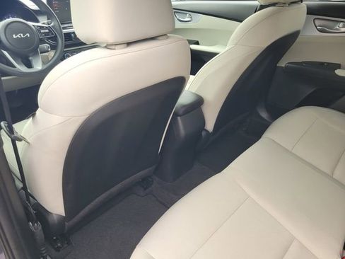 Used 2023 Kia Forte LXS w/ LXS Technology Package image 12