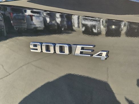 New 2026 Cadillac Vistiq Premium Luxury w/ LPO, Floor Liner Package image 48