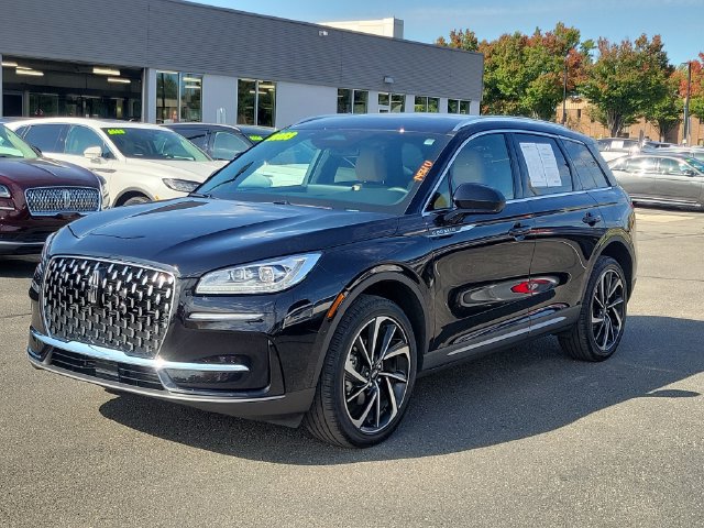 Used 2023 Lincoln Corsair Reserve AWD/4WD image 2