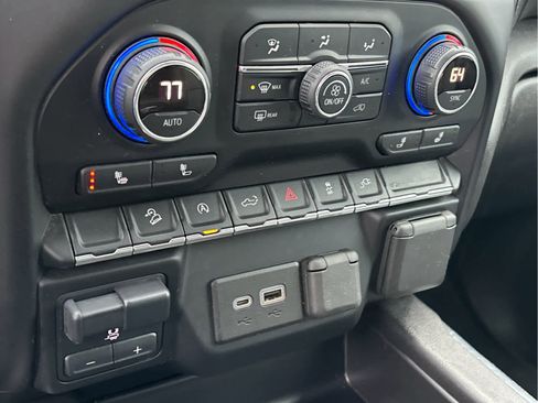 Certified 2021 Chevrolet Silverado 1500 LT Trail Boss w/ Convenience Package II image 18