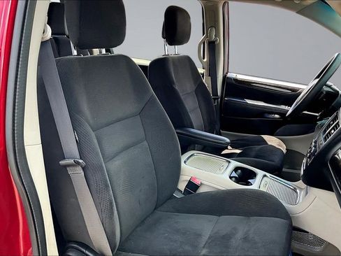 Used 2015 Dodge Grand Caravan SXT w/ Security Group FWD image 22