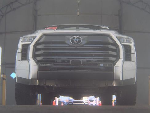 Used 2024 Toyota Tundra Limited image 4