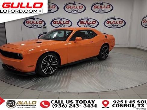 Used 2014 Dodge Challenger SRT8 Core w/ Electronics Convenience Group image 4