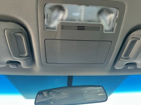 Used 2014 Toyota Camry LE image 31