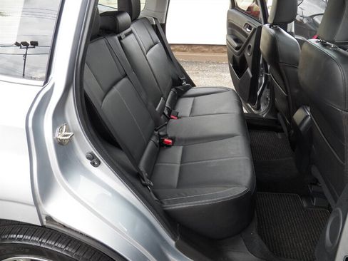 Used 2017 Subaru Forester 2.5i Touring AWD/4WD image 14