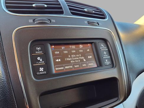 Used 2019 Dodge Journey SE w/ Premium Group image 5