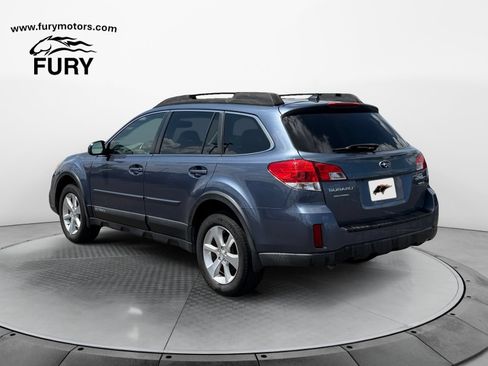 Used 2014 Subaru Outback 3.6R Limited AWD/4WD image 5