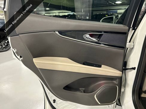 Certified 2023 Lincoln Nautilus Reserve AWD/4WD image 22