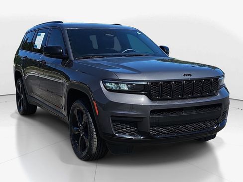 Used 2023 Jeep Grand Cherokee L Laredo AWD/4WD image 3