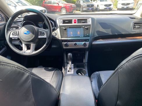Used 2017 Subaru Outback 2.5i Limited AWD/4WD image 19