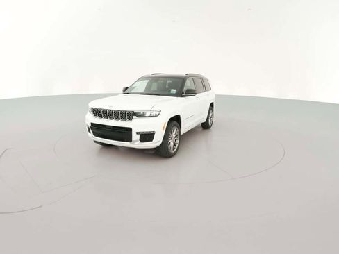 New 2025 Jeep Grand Cherokee L Summit w/ Luxury Tech Group V image 3
