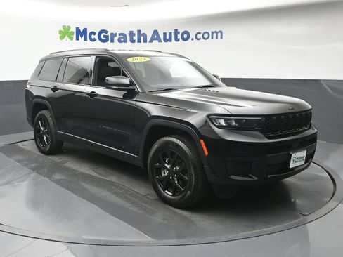 Used 2024 Jeep Grand Cherokee L Altitude AWD/4WD image 2