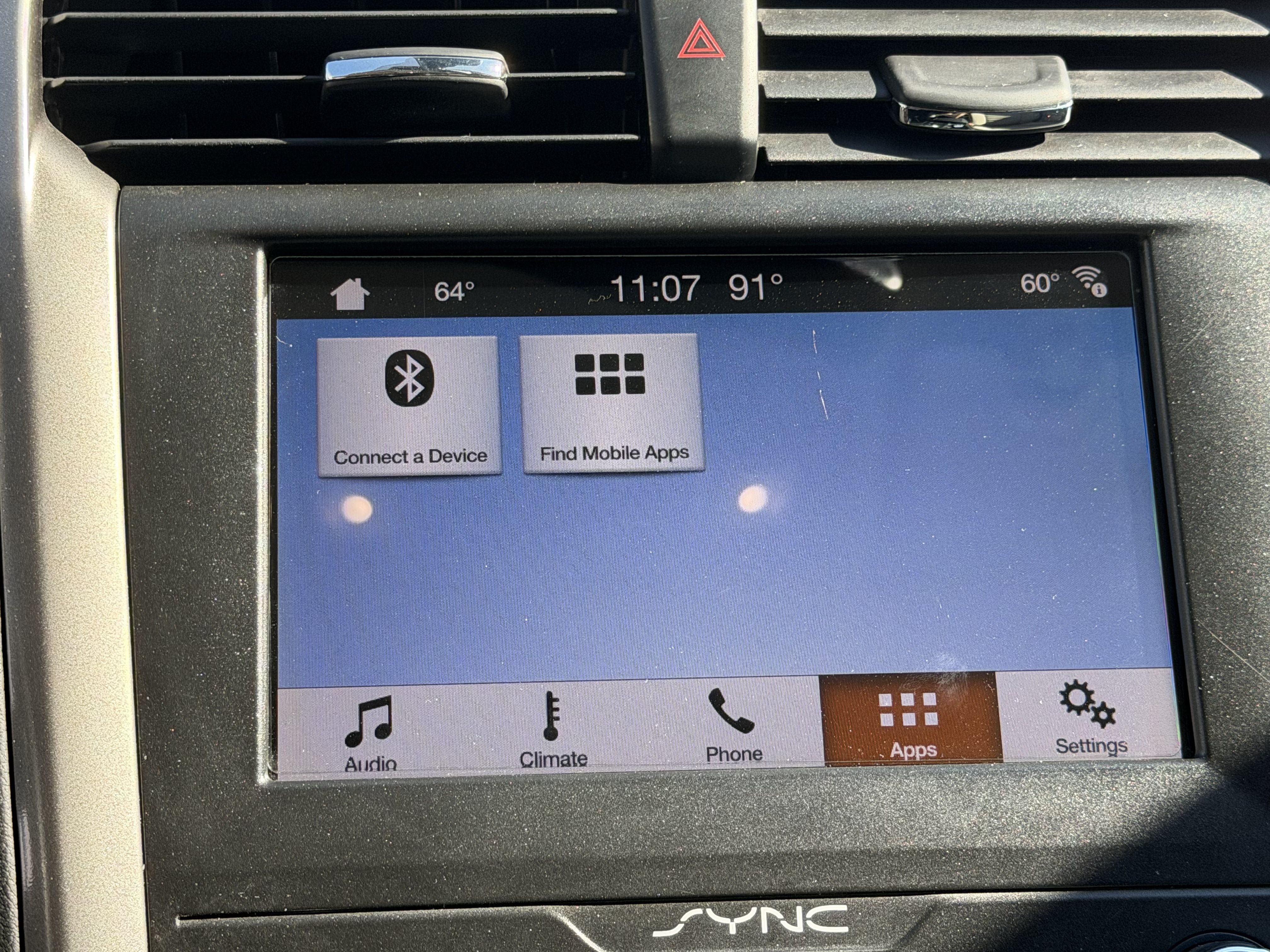 Used 2019 Ford Fusion SE FWD image 24