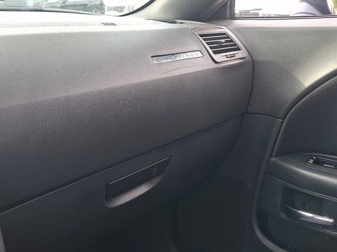 Used 2014 Dodge Challenger SXT RWD image 29