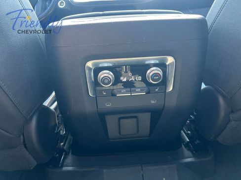 Certified 2022 GMC Yukon XL AT4 w/ Technology Package AWD/4WD image 30