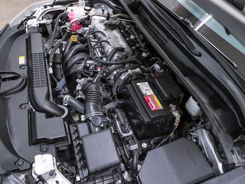 Used 2020 Toyota Corolla LE FWD image 30