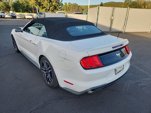 Used 2019 Ford Mustang Premium image 3