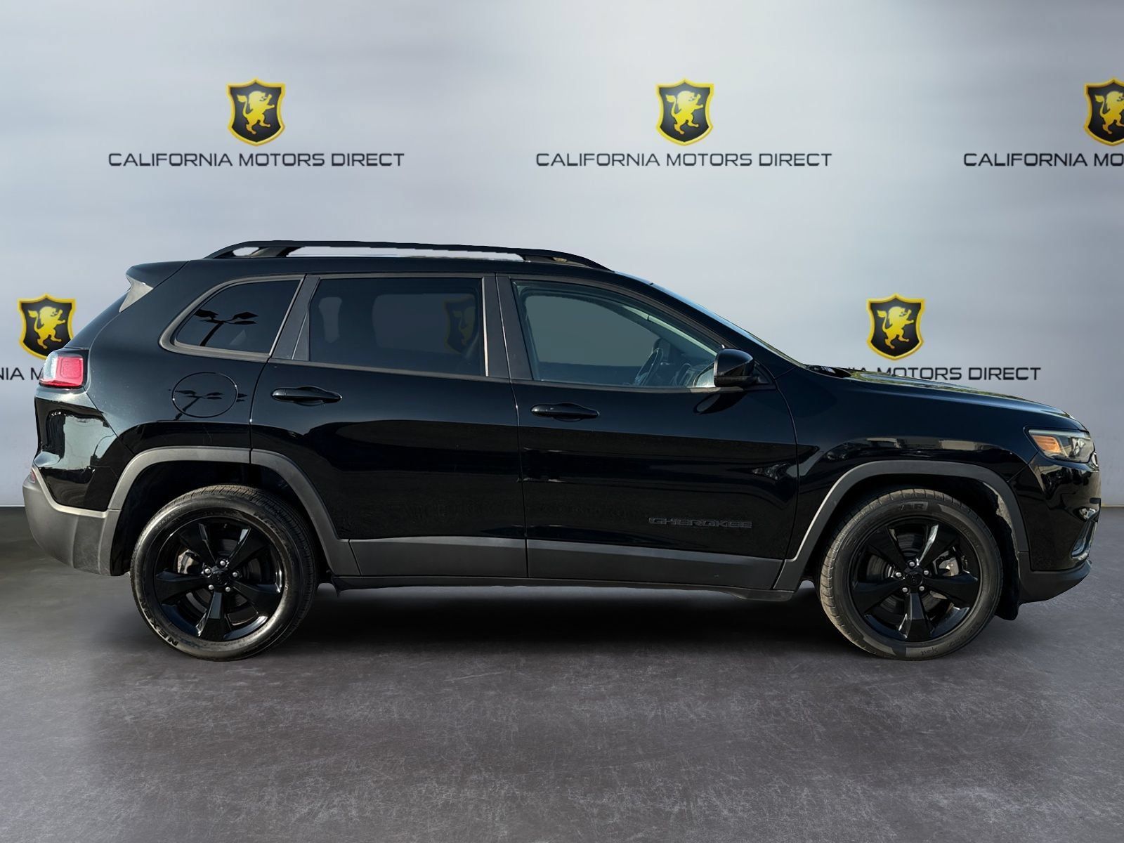 Used 2021 Jeep Cherokee Latitude Plus FWD image 4