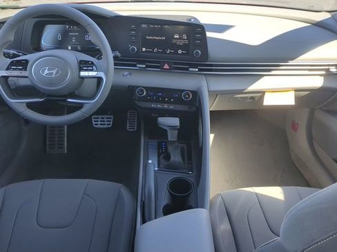 Certified 2025 Hyundai Elantra Sport image 13