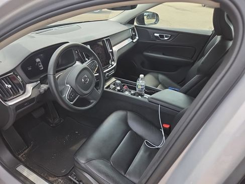 Used 2024 Volvo S60 B5 Core FWD image 11