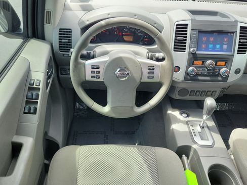 Used 2021 Nissan Frontier SV RWD image 18