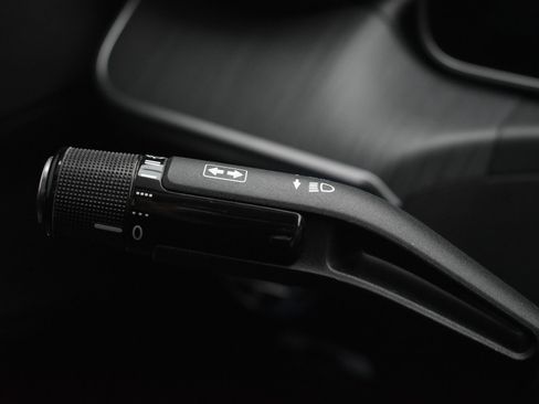 Used 2022 Mercedes-Benz C 300 4MATIC Sedan image 24