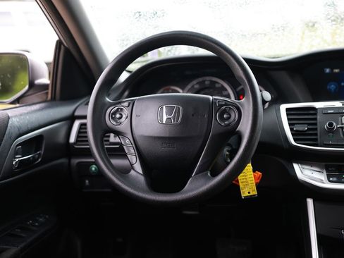 Used 2015 Honda Accord LX image 27