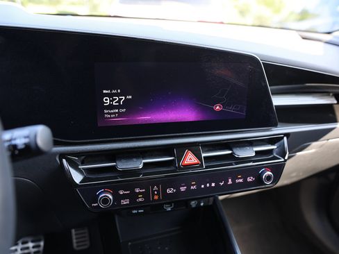 Used 2024 Kia Niro Wave w/ Wave Preserve Package FWD image 21