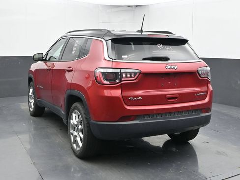 Used 2025 Jeep Compass Limited AWD/4WD image 11