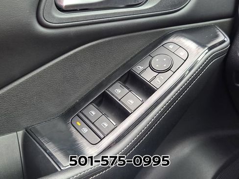 Used 2025 Nissan Rogue SV FWD image 33